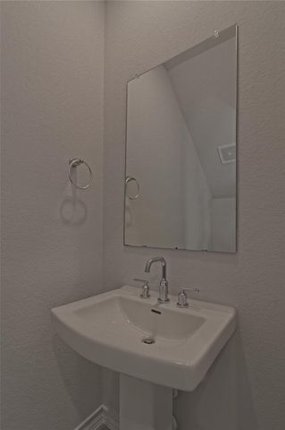 147 Breccia TRL, Liberty Hill, TX 78642
