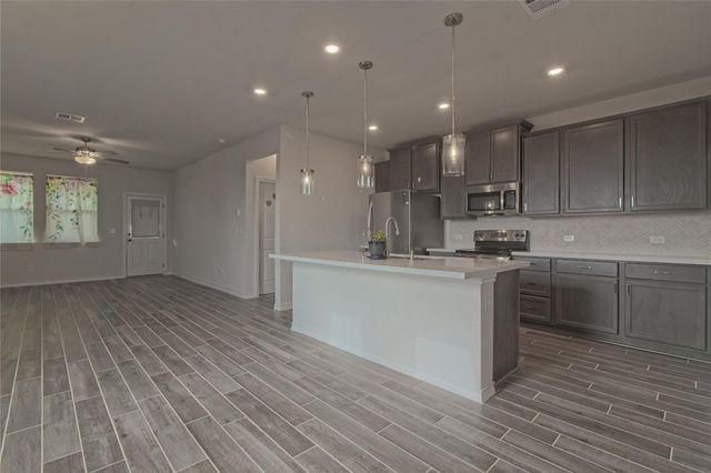 147 Breccia TRL, Liberty Hill, TX 78642