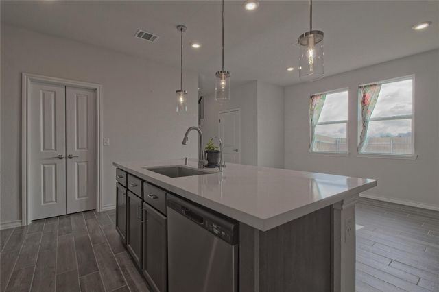 147 Breccia TRL, Liberty Hill, TX 78642