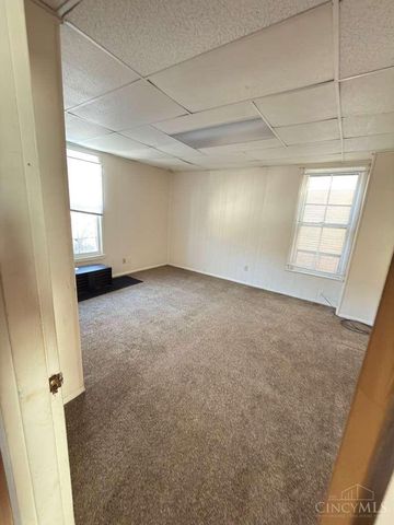 14 Township Avenue, Cincinnati, OH 45216