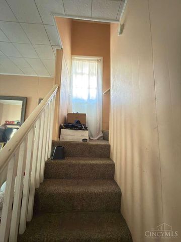 14 Township Avenue, Cincinnati, OH 45216