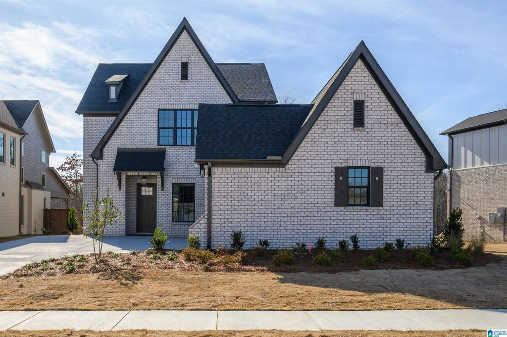 2048 BUTLER ROAD, Hoover, AL 35244