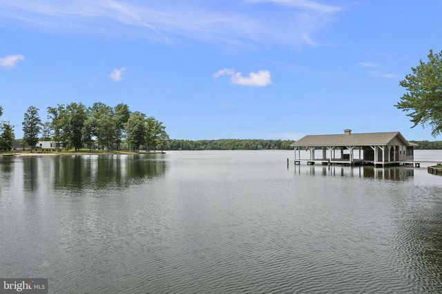 505 ARK AVE, Bumpass, VA 23024