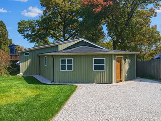 806 Peter Street, Mchenry, IL 60051