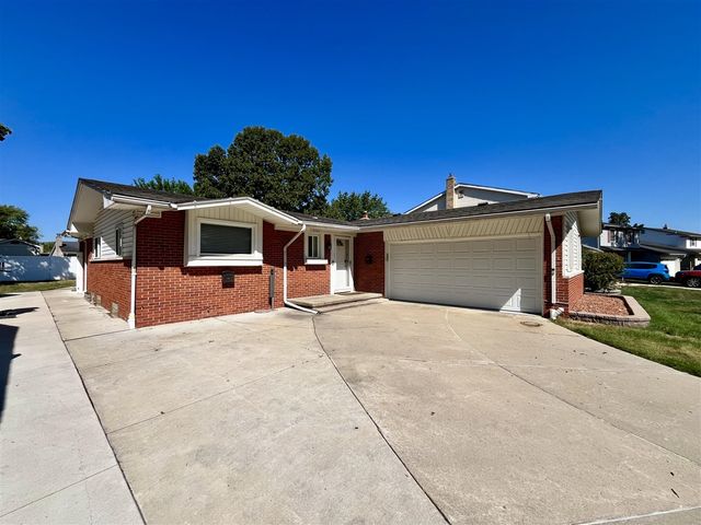 19342 Coventry Drive, Riverview, MI 48193
