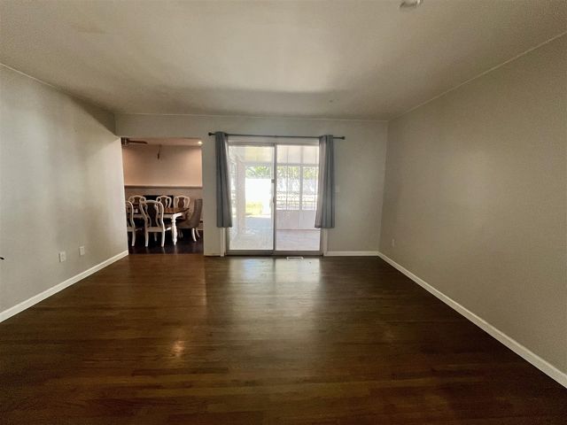 19342 Coventry Drive, Riverview, MI 48193