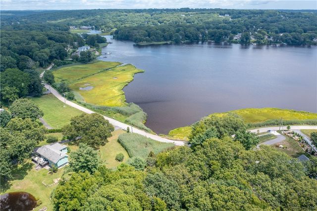 883 River Road, Groton, CT 06355