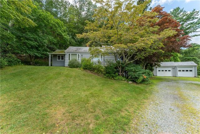 883 River Road, Groton, CT 06355