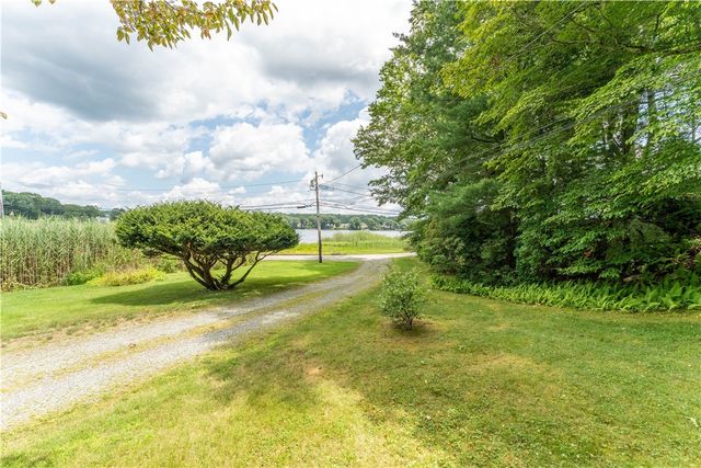 883 River Road, Groton, CT 06355