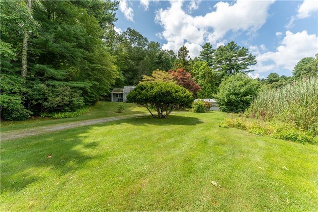 883 River Road, Groton, CT 06355