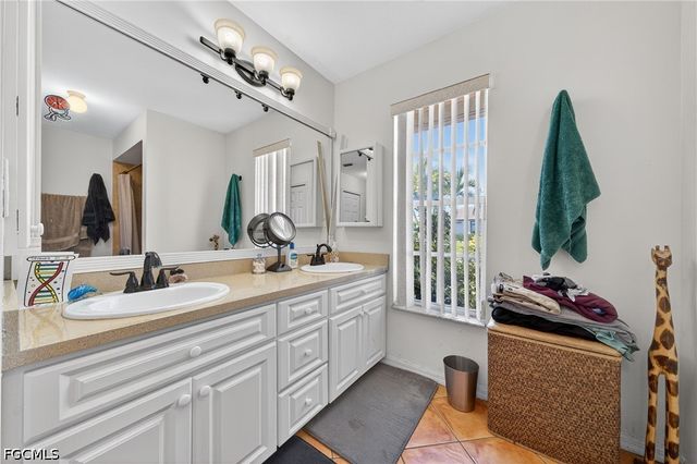 4333 SW 20th PL, Cape Coral, FL 33914