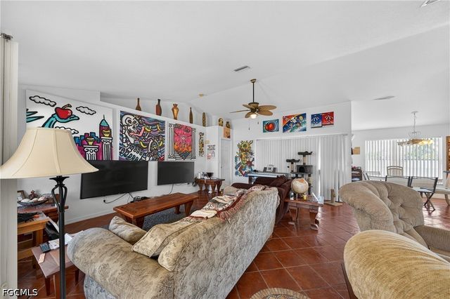 4333 SW 20th PL, Cape Coral, FL 33914