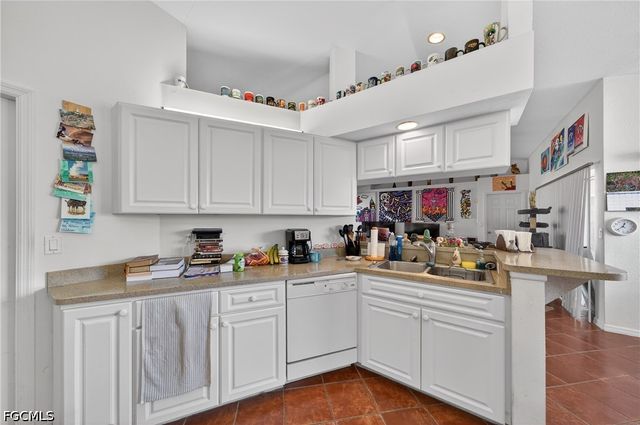 4333 SW 20th PL, Cape Coral, FL 33914