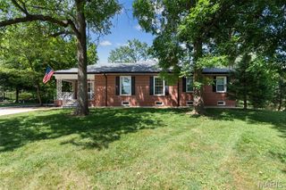 4144 S Lindbergh Boulevard, St Louis, MO 63127
