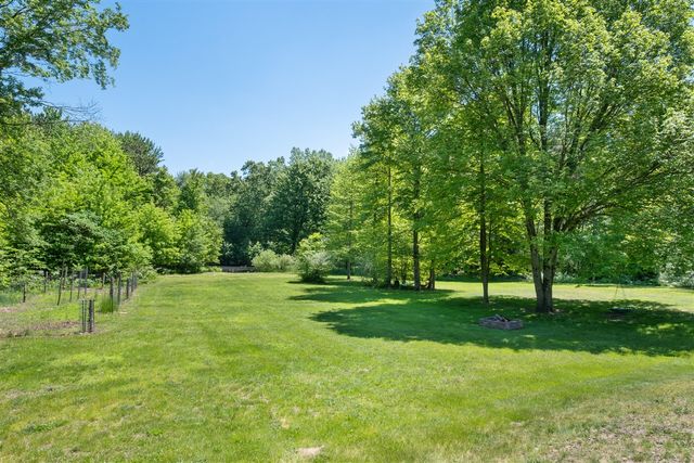 13324 Hickory Road, Fruitport, MI 49415