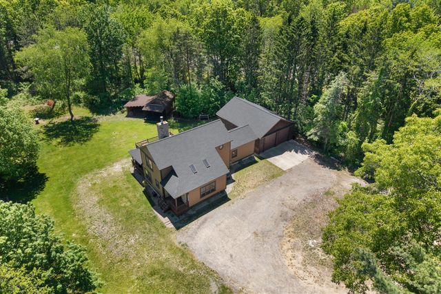 13324 Hickory Road, Fruitport, MI 49415
