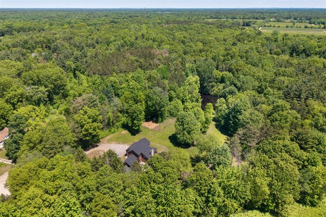13324 Hickory Road, Fruitport, MI 49415