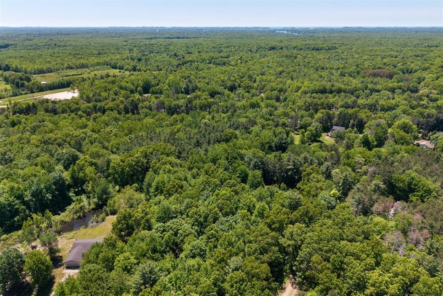 13324 Hickory Road, Fruitport, MI 49415