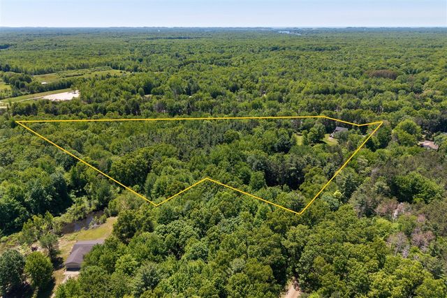 13324 Hickory Road, Fruitport, MI 49415