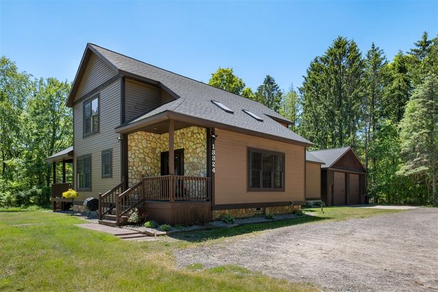 13324 Hickory Road, Fruitport, MI 49415