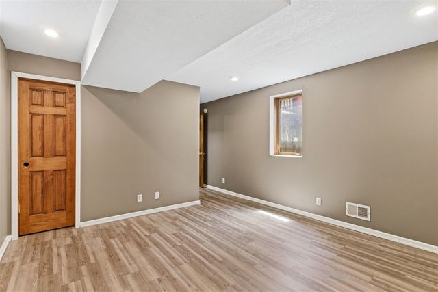 13324 Hickory Road, Fruitport, MI 49415