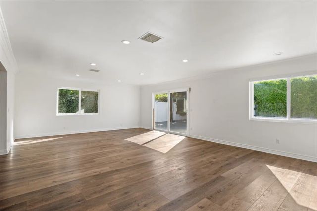6515 Kenwater, West Hills, CA 91307
