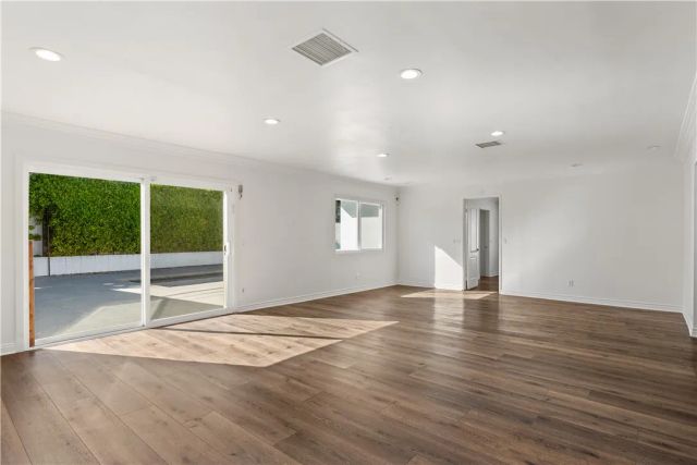 6515 Kenwater, West Hills, CA 91307