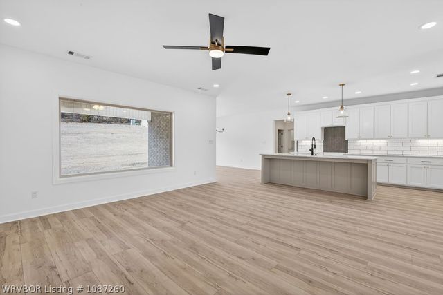 3520 Brighton Place, Greenwood, AR 72936