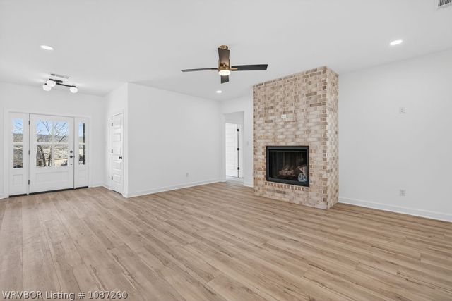 3520 Brighton Place, Greenwood, AR 72936