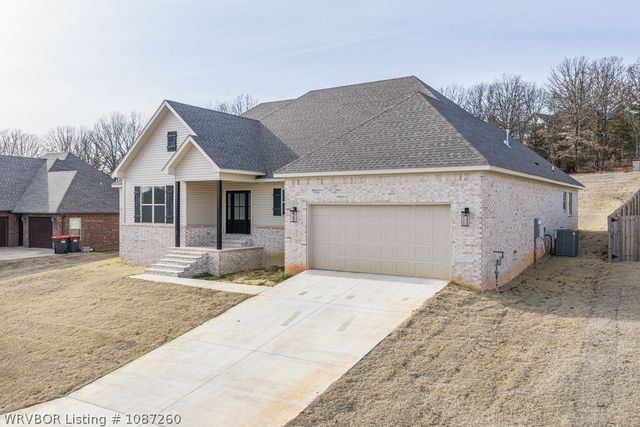 3520 Brighton Place, Greenwood, AR 72936