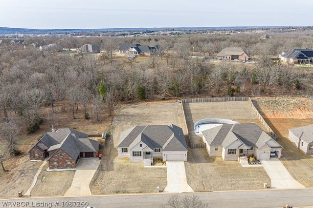 3520 Brighton Place, Greenwood, AR 72936