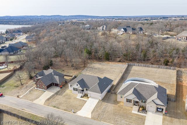 3520 Brighton Place, Greenwood, AR 72936