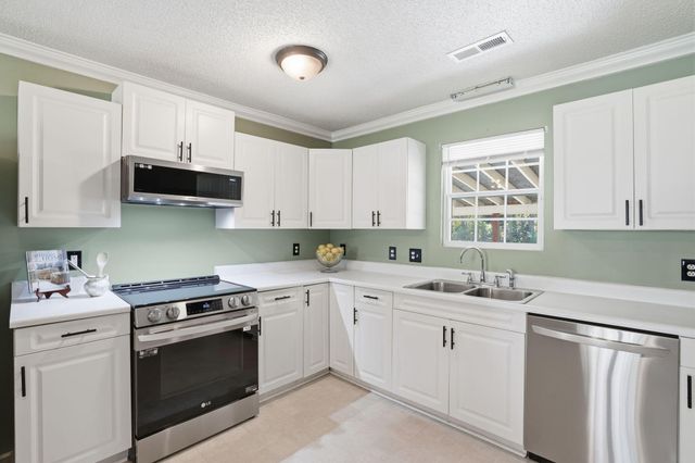 7 Center Point Drive, Yemassee, SC 29945