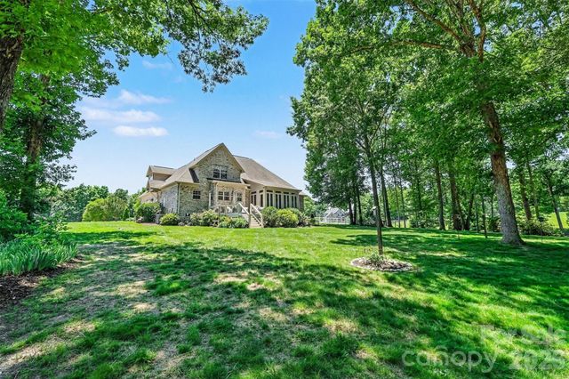 3415 Willow Creek Drive, Mount Pleasant, NC 28124