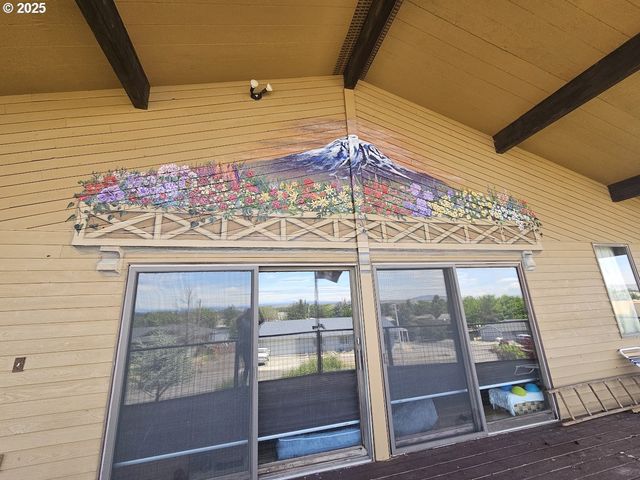 1014 ROE Dr, Goldendale, WA 98620