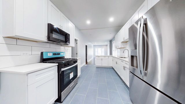 6628 S Sangamon Street, Chicago, IL 60621