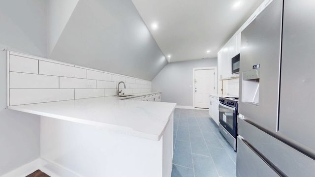 6628 S Sangamon Street, Chicago, IL 60621