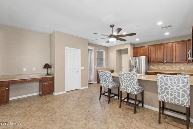 15655 W MONTECITO Avenue, Goodyear, AZ 85395