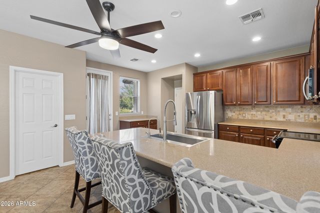 15655 W MONTECITO Avenue, Goodyear, AZ 85395