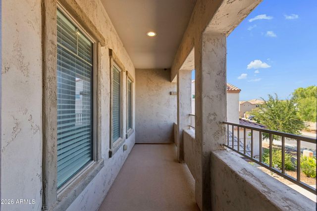 15655 W MONTECITO Avenue, Goodyear, AZ 85395