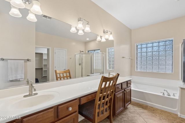 15655 W MONTECITO Avenue, Goodyear, AZ 85395