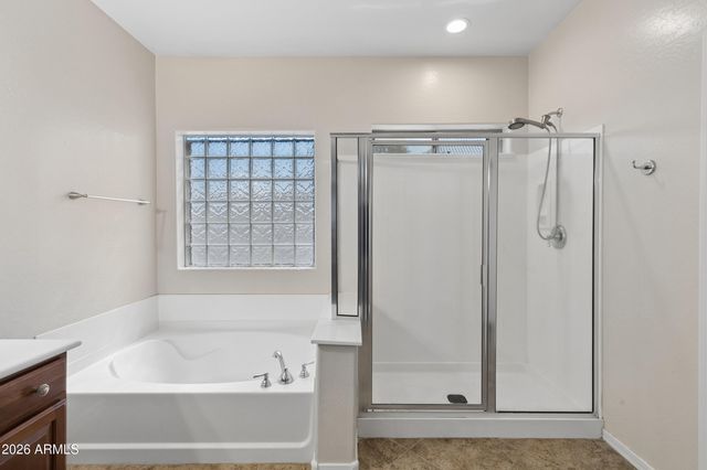 15655 W MONTECITO Avenue, Goodyear, AZ 85395