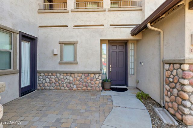 15655 W MONTECITO Avenue, Goodyear, AZ 85395