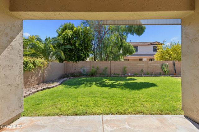 15655 W MONTECITO Avenue, Goodyear, AZ 85395