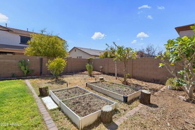 15655 W MONTECITO Avenue, Goodyear, AZ 85395