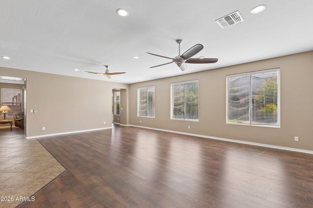 15655 W MONTECITO Avenue, Goodyear, AZ 85395