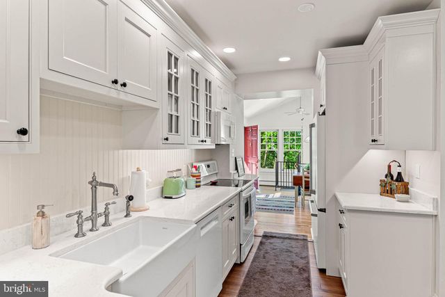 1301 WOODMONT RD, Gladwyne, PA 19035