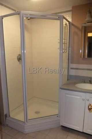 68 Walnut Hill, Newton, MA 02459