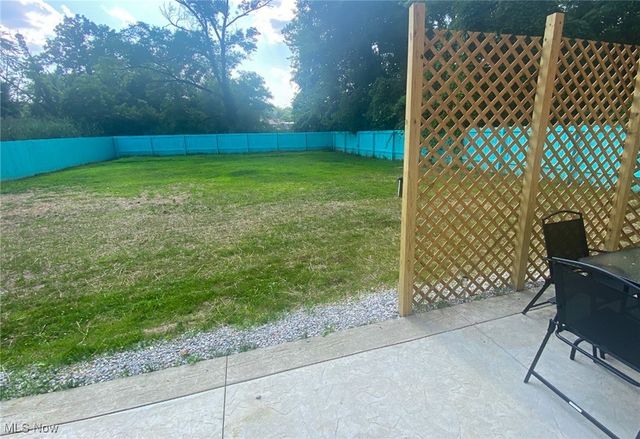 3462 Dollar Drive, Coventry, OH 44319