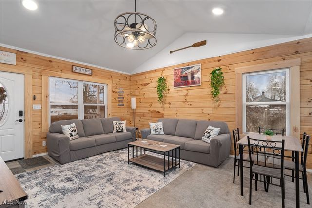 3462 Dollar Drive, Coventry, OH 44319